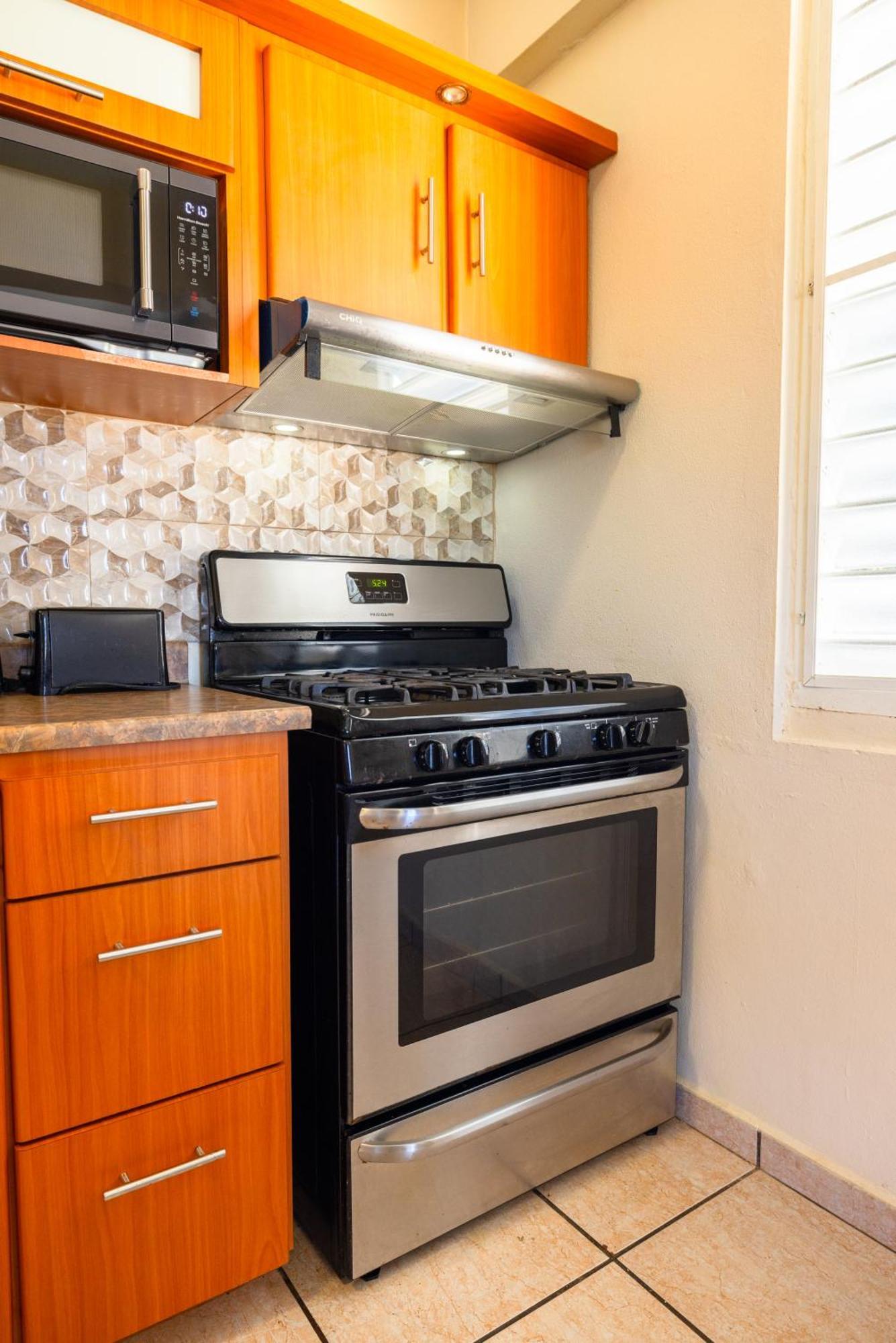 이사벨라 Colinas Del Atlantico Vacational House 1St Floor 아파트 외부 사진
