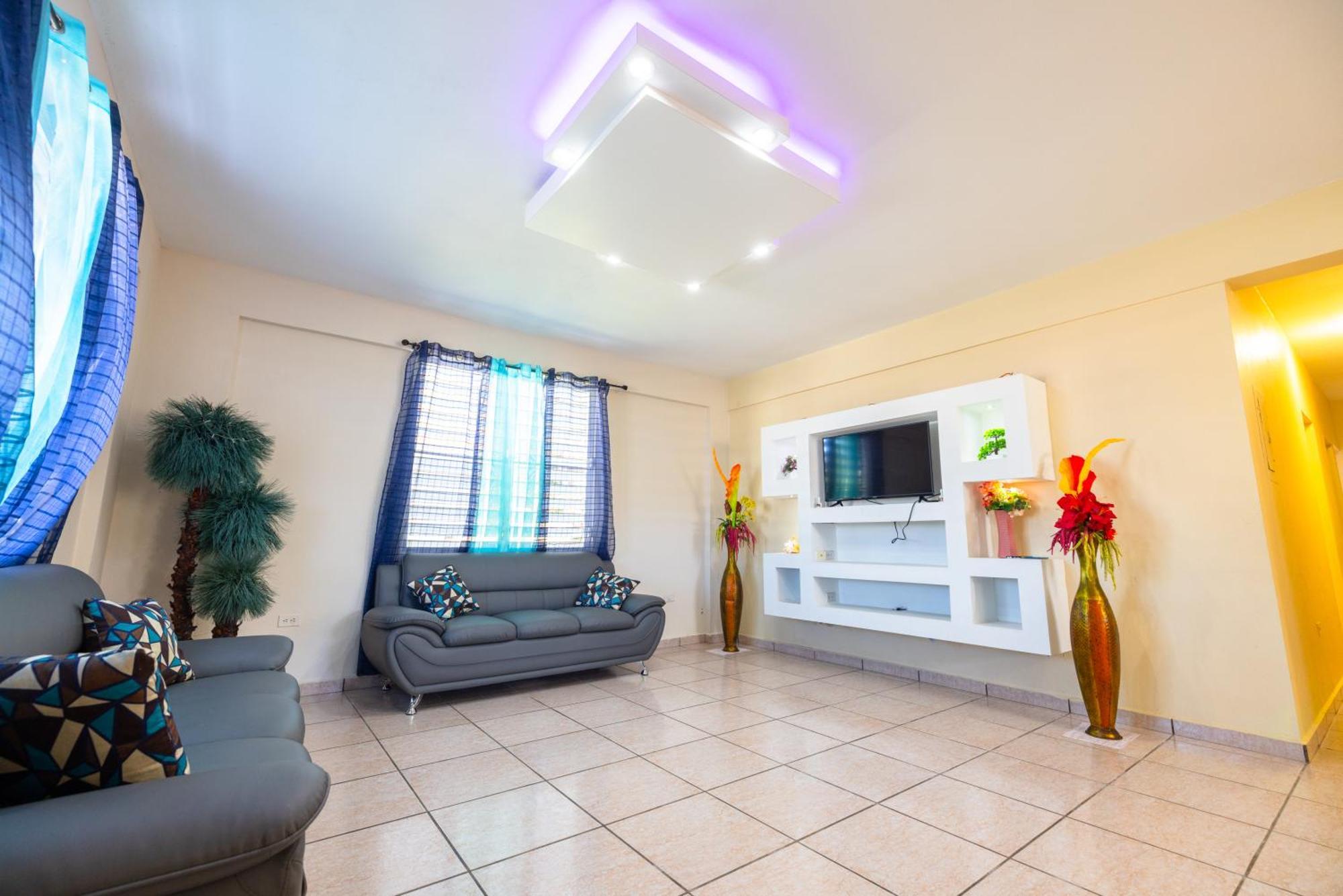 이사벨라 Colinas Del Atlantico Vacational House 1St Floor 아파트 외부 사진